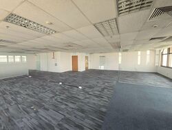 Peninsula Plaza (D6), Office #560452021